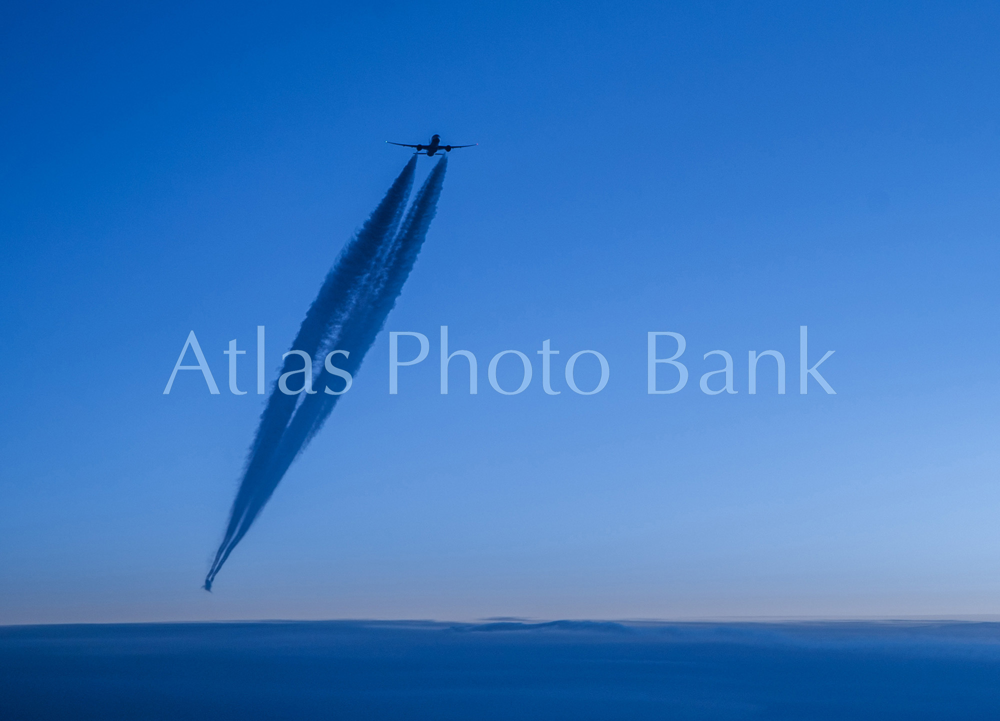 LSP-014-極北の飛行機雲・スピッツベルゲンへ向かう機内より
