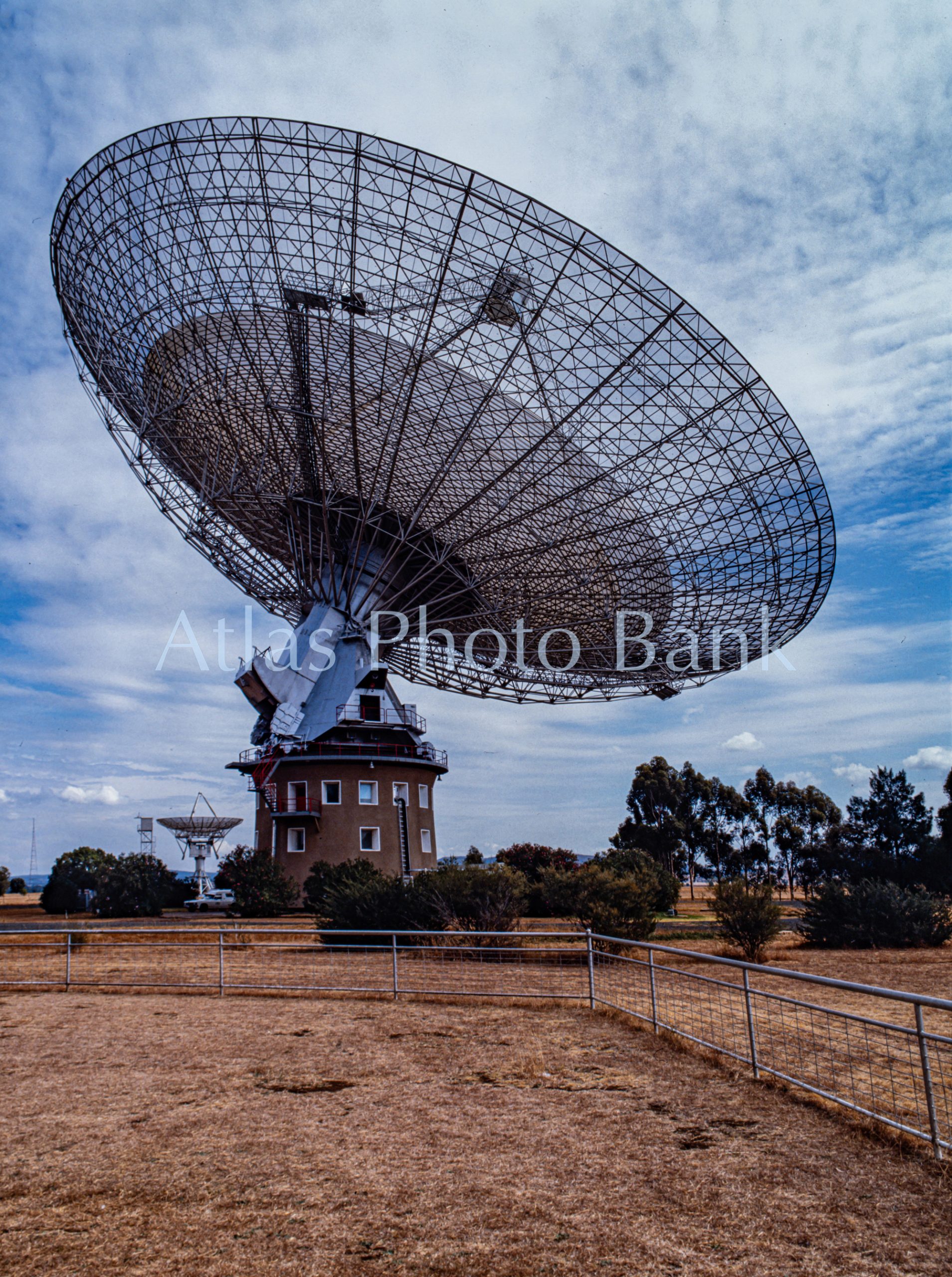 LSP2-362-パークス電波望遠鏡