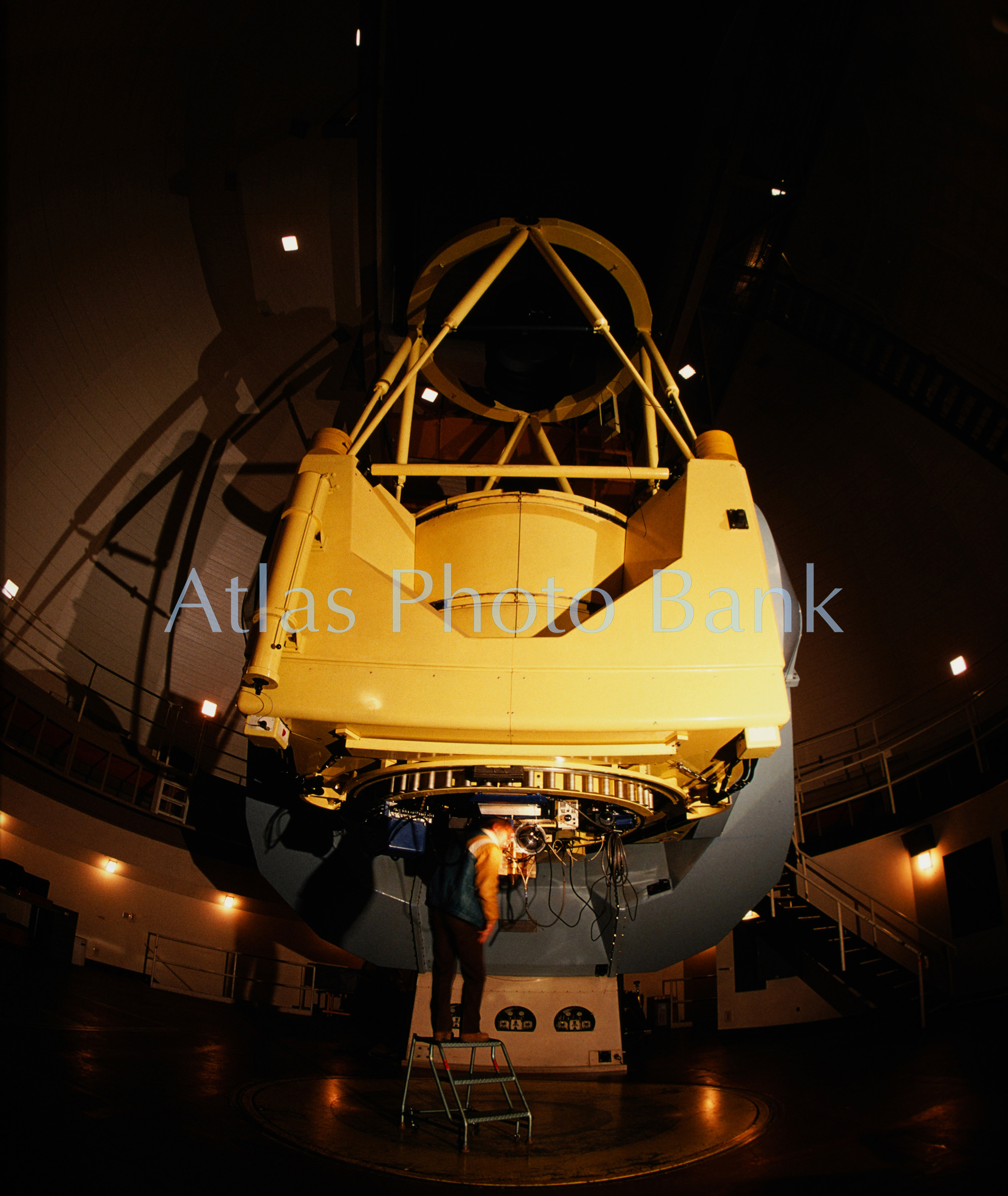 LSP2-641-デュポン望遠鏡