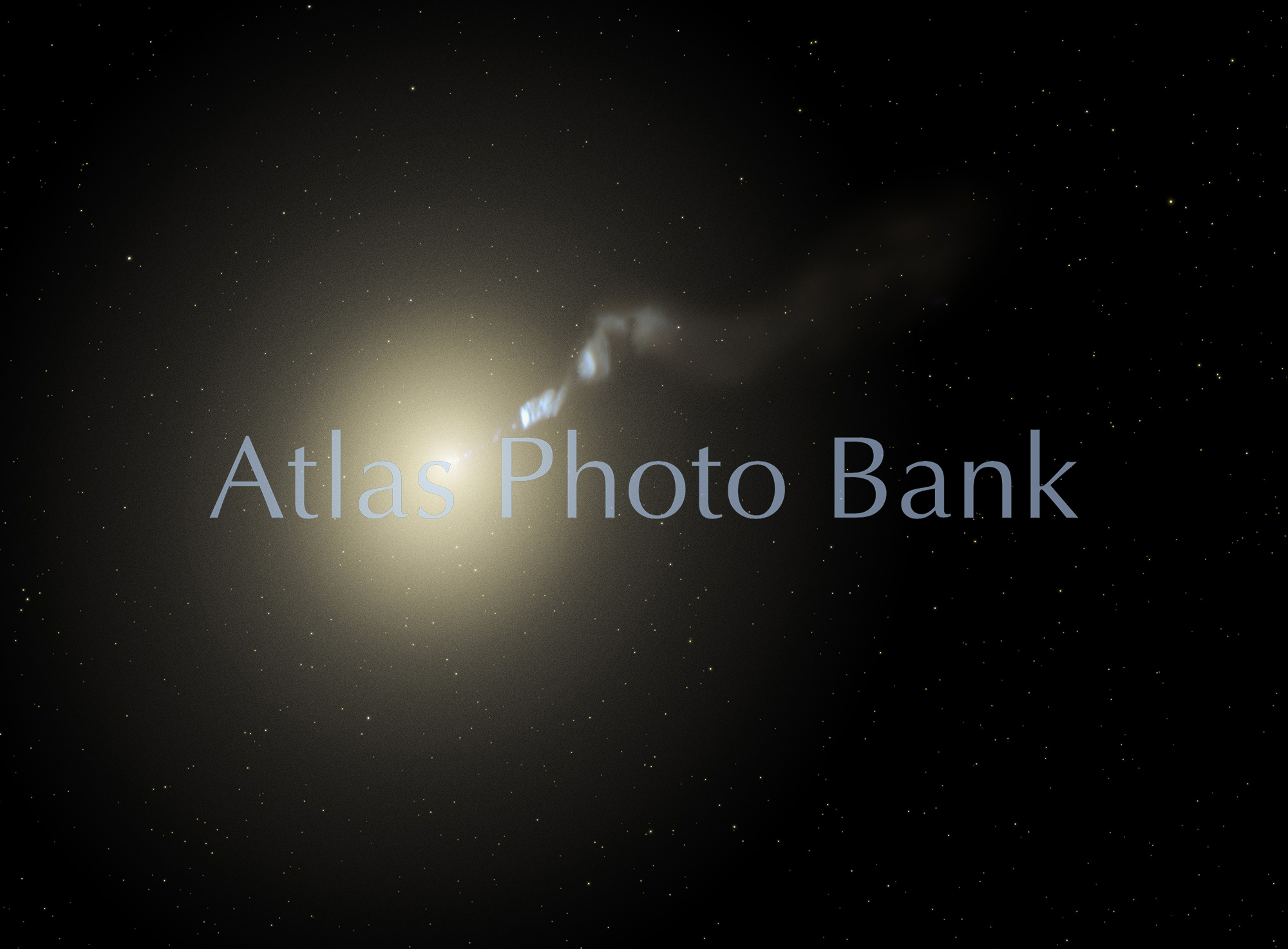 OG-018-M87中心核からジェットを放出する楕円銀河